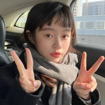 拥抱大白熊